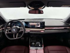 BMW 5 Series 530Li Luxury M Sport Package - ფოტო 13