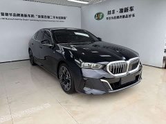 BMW 5 Series 530Li Luxury M Sport Package - ფოტო 3