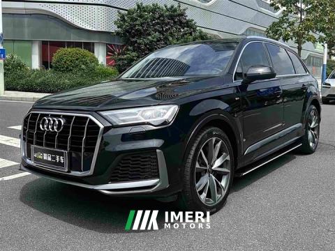2022 Audi Q7 55 TFSI quattro S line Sport