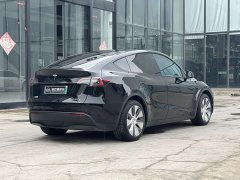 Tesla Model Y 2022 Facelift Rear-Wheel Drive - ფოტო 15