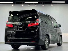 Toyota Vellfire 2023 Crown Twin Engine 2.5L HV Luxury Edition - ფოტო 14