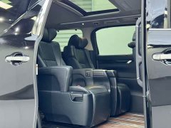 Toyota Vellfire 2023 Crown Twin Engine 2.5L HV Luxury Edition - ფოტო 6