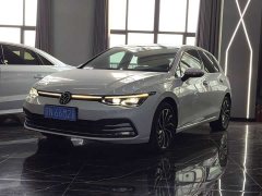 Volkswagen Golf 2021 280TSI DSG 30th Anniversary Edition - ფოტო 1
