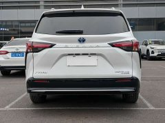 Toyota Sienna 2021 2.5L Hybrid Premium Edition - ფოტო 17