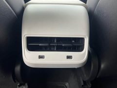 Tesla Model Y Standard Range RWD - ფოტო 14