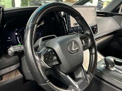Lexus LM 2023 500h Six-Seat Premium Edition - ფოტო 9