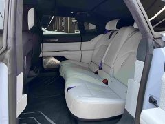 HiPhi Z Five-Seater - ფოტო 13