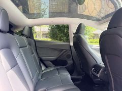 Tesla Model Y Rear-Wheel Drive - ფოტო 10
