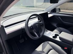 Tesla Model Y Rear-Wheel Drive - ფოტო 13
