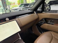 Land Rover Range Rover 3.0 L6 400PS Extended Wheelbase 7-Seater - ფოტო 16