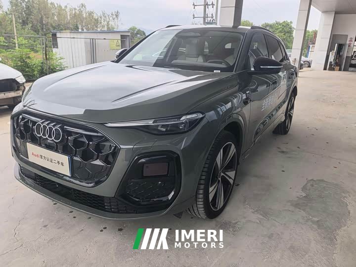 Audi Q5L 2.0T Smart Hybrid Flagship - ავტომობილი ჩინეთიდან