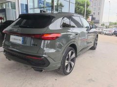 Audi Q5L 2.0T Smart Hybrid Flagship - ფოტო 5