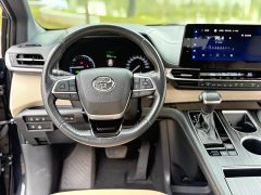 Toyota Sienna 2.5L Hybrid Premium Edition - ფოტო 10