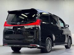Lexus LM 2020 300h Four-Seat Royal Edition - ფოტო 15