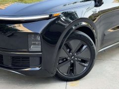 Li Auto L8 Pro - ფოტო 13