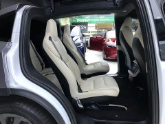 Tesla Model X Tri-Motor All-Wheel Drive Plaid - ფოტო 17