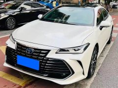 Toyota Avalon Hybrid 2.5L Luxury - ფოტო 1