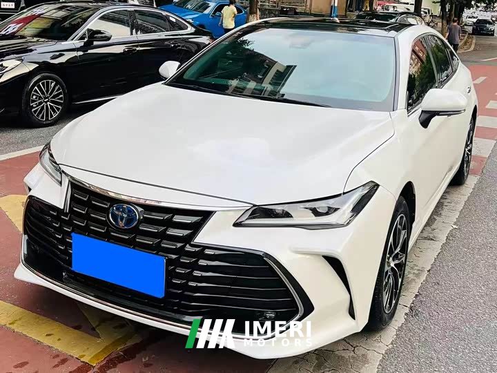 Toyota Avalon Hybrid 2.5L Luxury