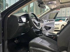Volkswagen Passat Outstanding Edition 380TSI Starry Sky Dragon Ascendant Version - ფოტო 12