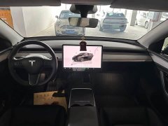 Tesla Model Y Rear-Wheel Drive - ფოტო 11