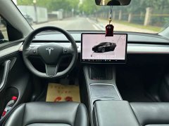 Tesla Model Y Rear-Wheel Drive - ფოტო 5