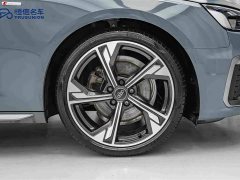 Audi A4L 40 TFSI quattro RS Package Dynamic Edition - ფოტო 11