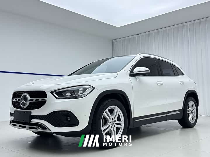 Mercedes-Benz GLA 180