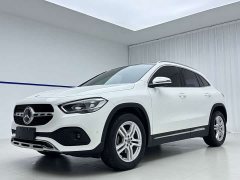 Mercedes-Benz GLA 180 - ფოტო 1