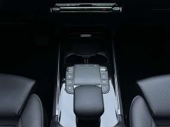 Mercedes-Benz GLA 180 - ფოტო 16