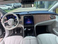 Mercedes-Benz EQE 2022 350 Luxury - ფოტო 8