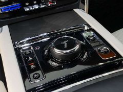 Rolls-Royce Cullinan 2021 Black Badge Neon Nights - ფოტო 14