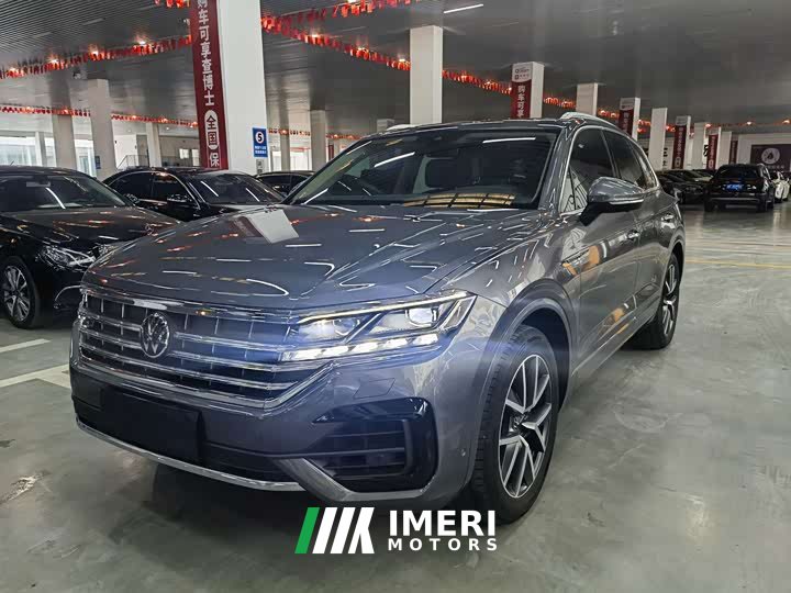 Volkswagen Touareg 3.0TSI Ruixiang Classic Sport Package - ავტომობილი ჩინეთიდან