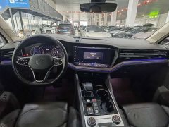 Volkswagen Touareg 3.0TSI Ruixiang Classic Sport Package - ფოტო 16