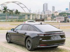 Toyota Crown (Imported) 2.5L Premier Edition - ფოტო 6