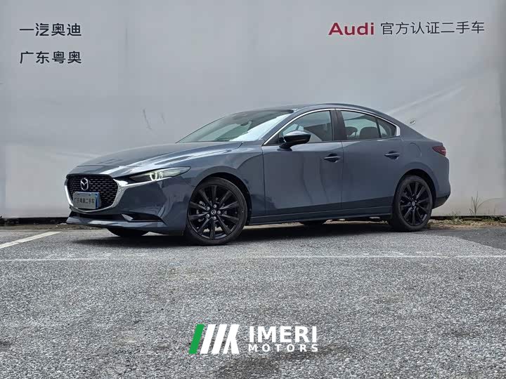 Mazda3 Axela 2.0L Automatic Wisdom Black Obsidian Edition