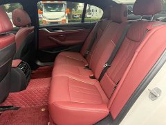 BMW 5 Series Facelift 530Li Premier M Sport Package - ფოტო 20