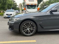 BMW 5 Series Facelift 530Li Premier M Sport Package - ფოტო 7