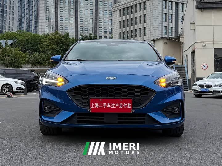 Ford Focus Hatchback EcoBoost 180 Automatic ST Line - ავტომობილი ჩინეთიდან