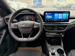 Ford Focus Hatchback EcoBoost 180 Automatic ST Line - ფოტო 12