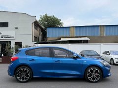Ford Focus Hatchback EcoBoost 180 Automatic ST Line - ფოტო 15