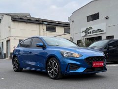 Ford Focus Hatchback EcoBoost 180 Automatic ST Line - ფოტო 2