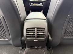 Ford Focus Hatchback EcoBoost 180 Automatic ST Line - ფოტო 9