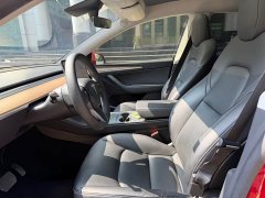 Tesla Model Y Long Range All-Wheel Drive - ფოტო 4