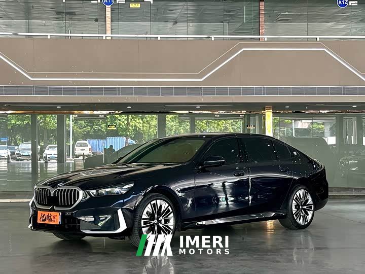 BMW 5 Series 530Li Luxury M Sport Package