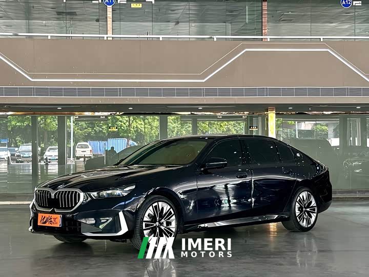BMW 5 Series 530Li Luxury M Sport Package