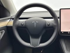 Tesla Model Y Rear-Wheel Drive - ფოტო 12
