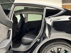 Tesla Model Y Rear-Wheel Drive - ფოტო 8