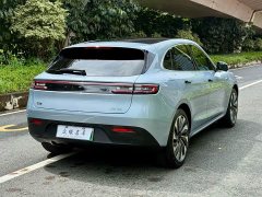 AITO M5 Extended Range AWD Smart Driving Edition - ფოტო 6