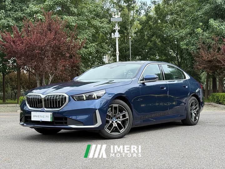 BMW i5 eDrive 35L M Sport Package - ავტომობილი ჩინეთიდან