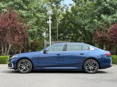 BMW i5 eDrive 35L M Sport Package - ფოტო 3